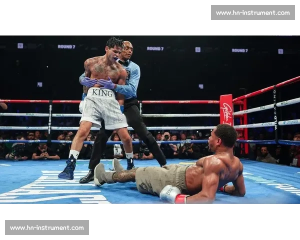 拳坛经典对决回顾米奇加西亚大战萨利多的技术与意志碰撞全面解析